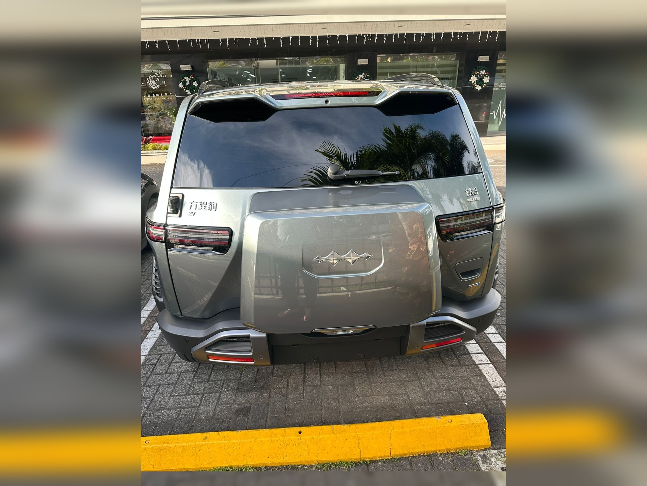 BYD Leopard 3 2025 thumbnail 8